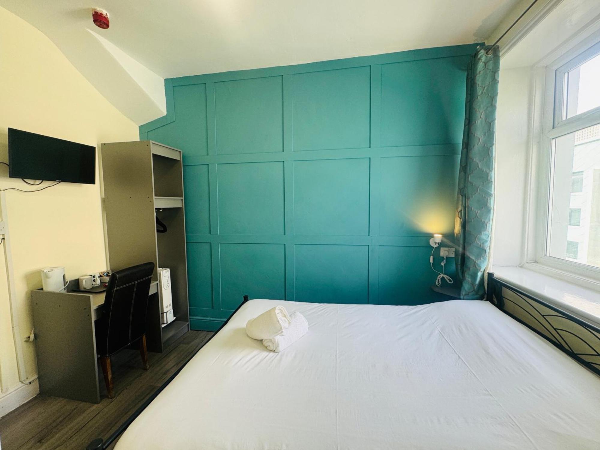 Calypso Hotel Μπλάκπουλ Εξωτερικό φωτογραφία