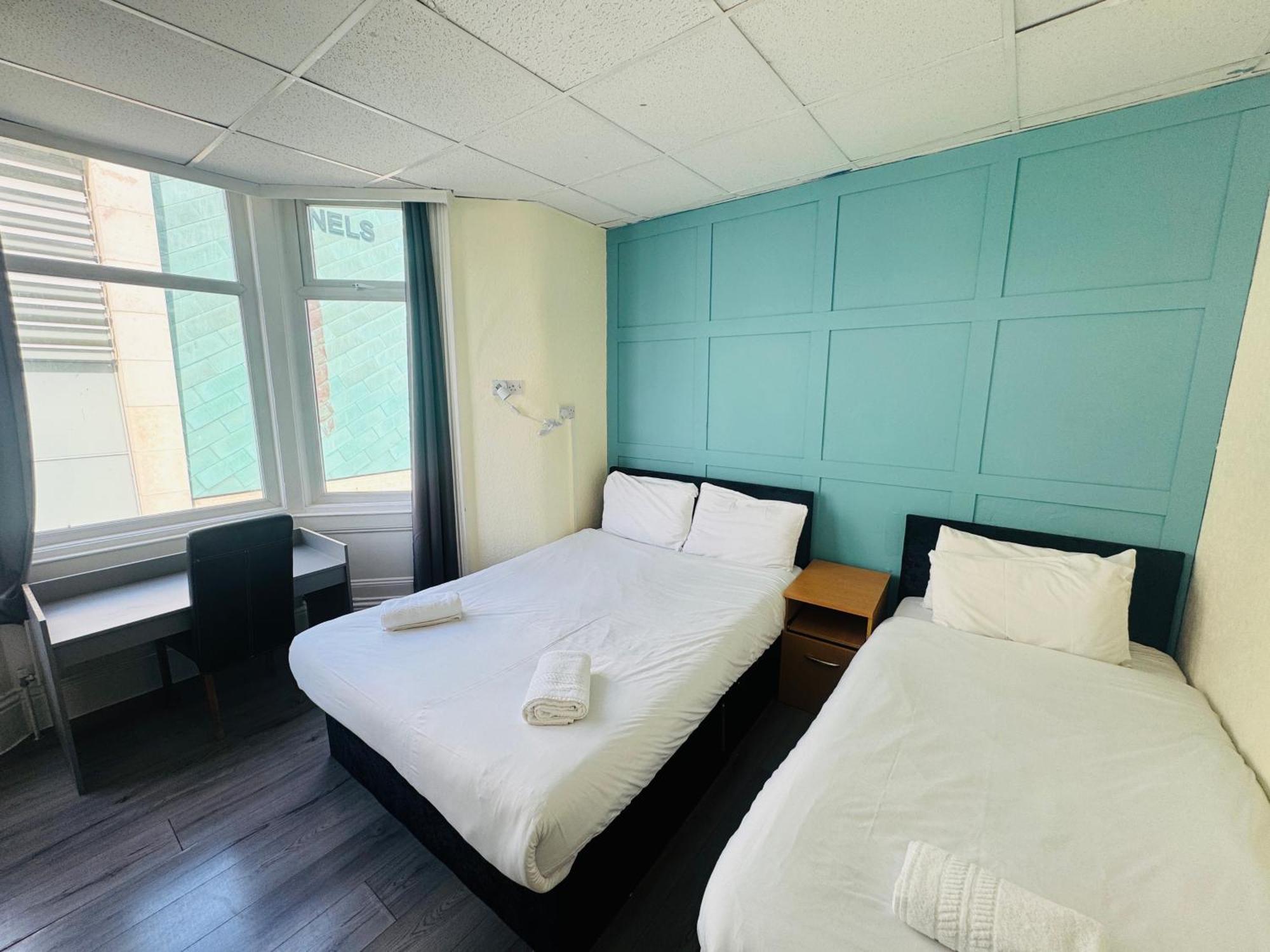 Calypso Hotel Μπλάκπουλ Εξωτερικό φωτογραφία